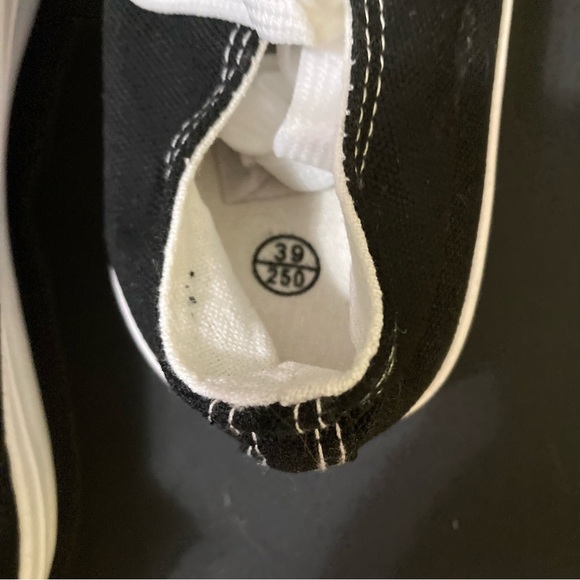 NWOT Lumubby Canvas Sneakers - Picture 12 of 12